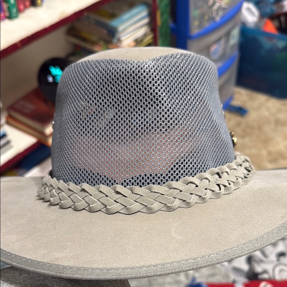 Stylish Gray Mesh Hat